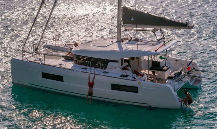 Lagoon 40 - 4 + 2 cab