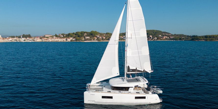 Lagoon 40 - 4 + 2 cab