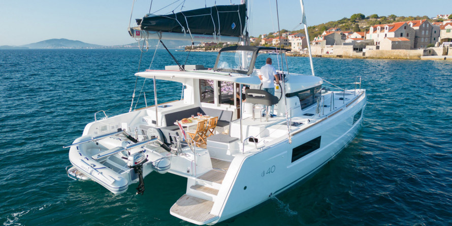 Lagoon 40 - 4 + 2 cab