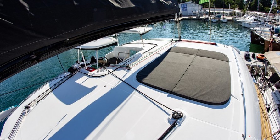 Lagoon 450 SporTop