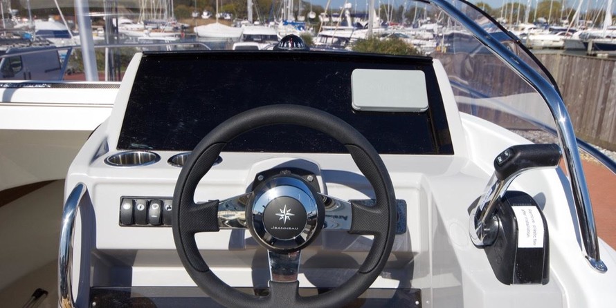 Jeanneau Cap Camarat 6.5 WA Series III