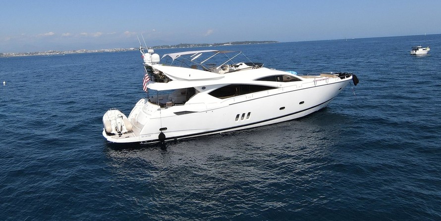 Sunseeker 82 Yacht