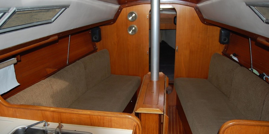 Beneteau First 305