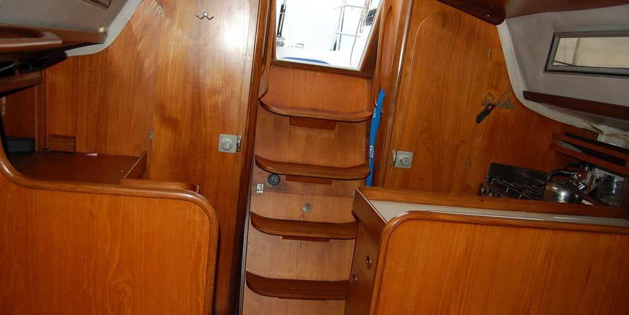 Beneteau First 305