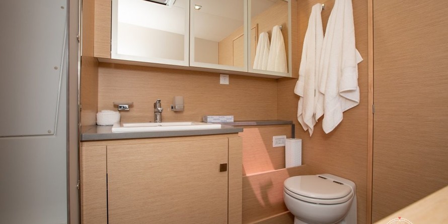 Fountaine Pajot MY 44