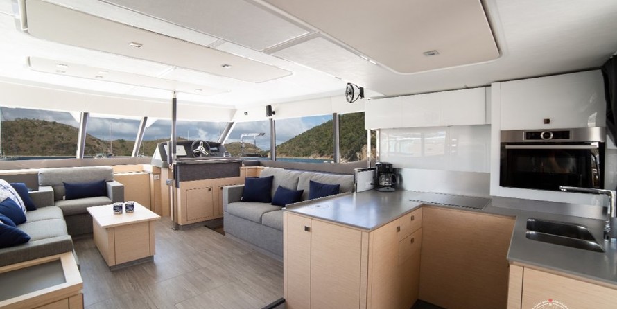Fountaine Pajot MY 44