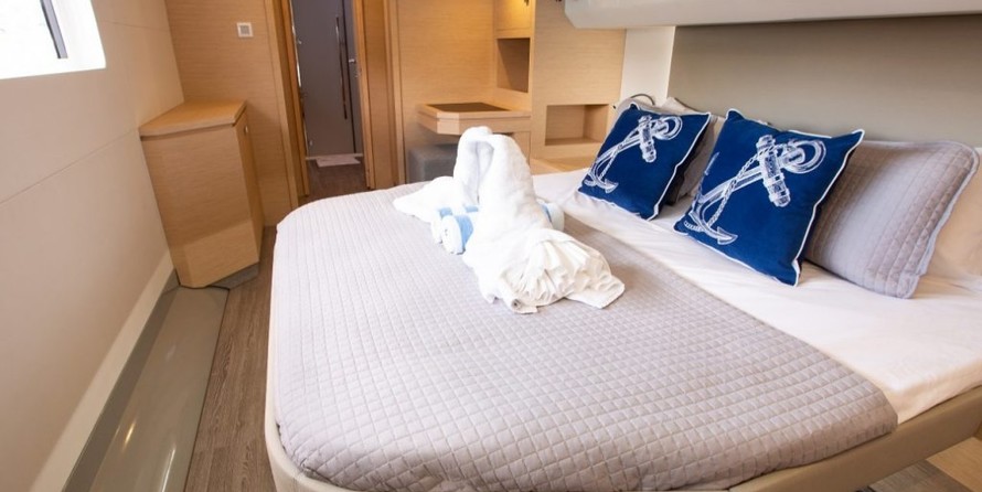 Fountaine Pajot MY 44