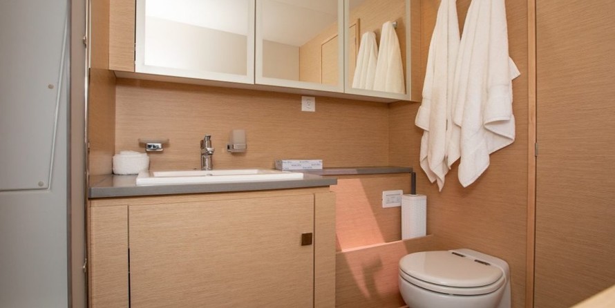 Fountaine Pajot MY 44