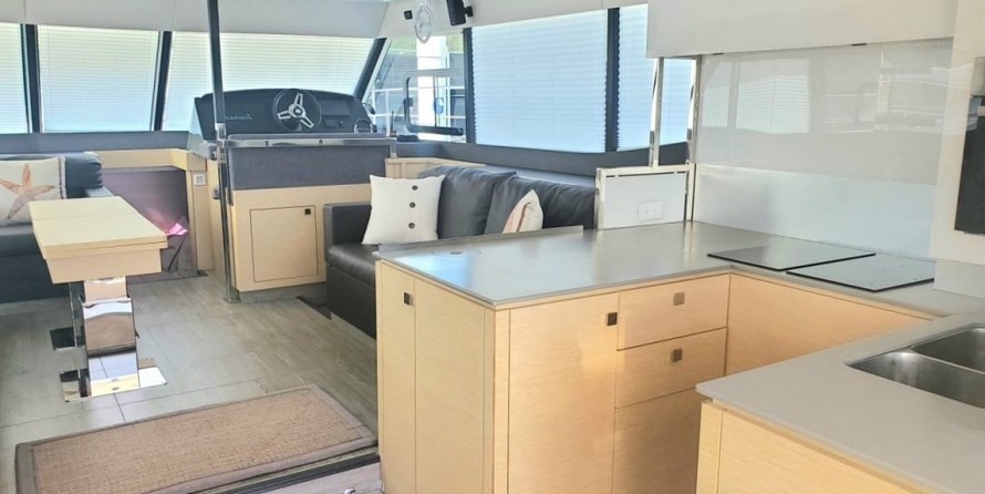 Fountaine Pajot MY 44