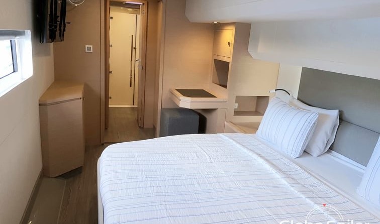 Fountaine Pajot MY 44