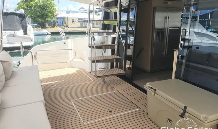 Fountaine Pajot MY 44