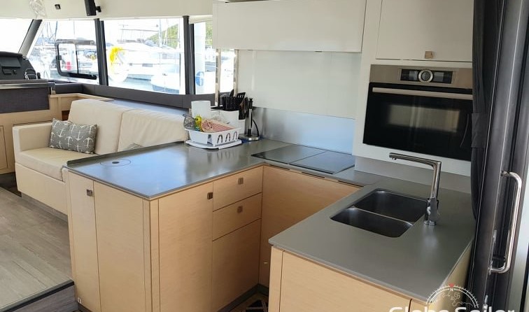 Fountaine Pajot MY 44