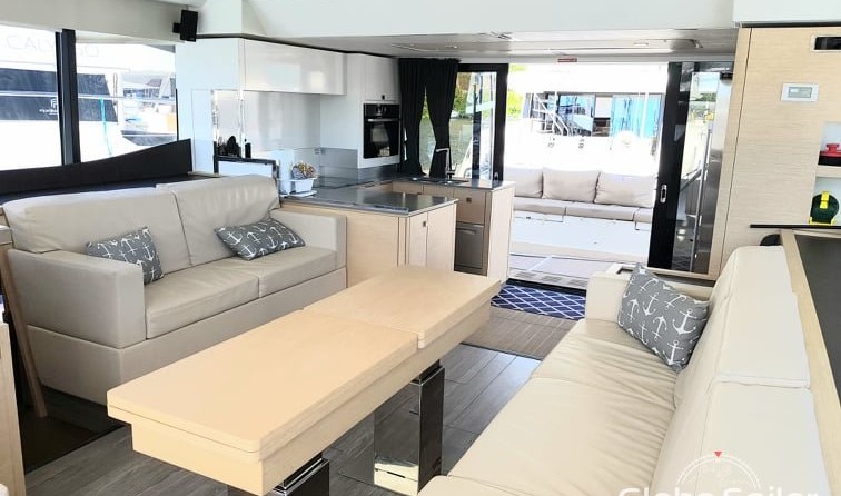 Fountaine Pajot MY 44