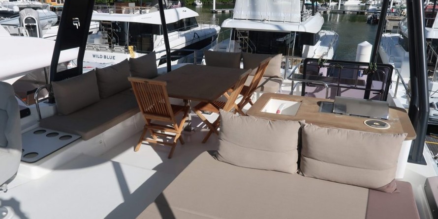 Fountaine Pajot MY 44