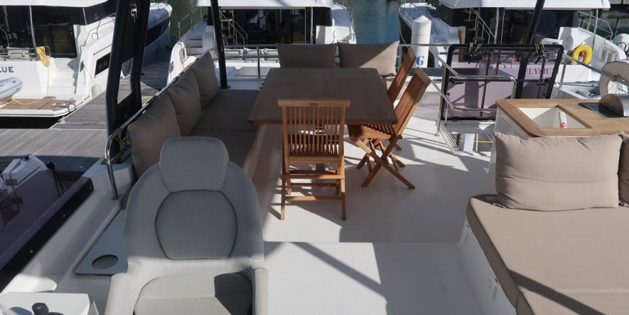 Fountaine Pajot MY 44