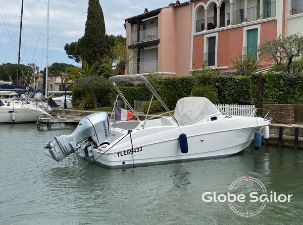 Beneteau Flyer 750 Sun Deck
