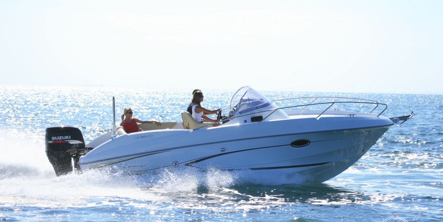 Beneteau Flyer 750 Sun Deck