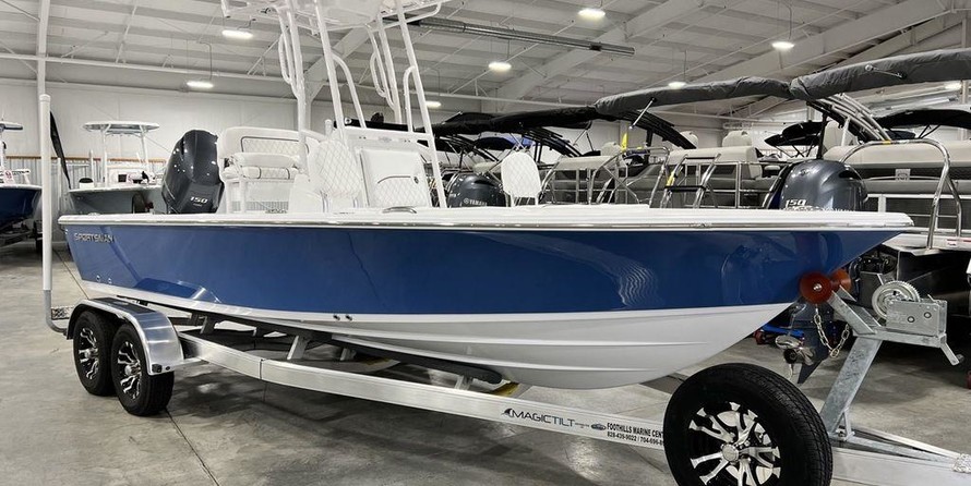 Sportsman Masters 207 Bay Boat