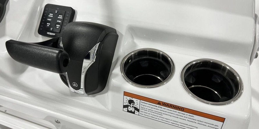 Sportsman Masters 207 Bay Boat