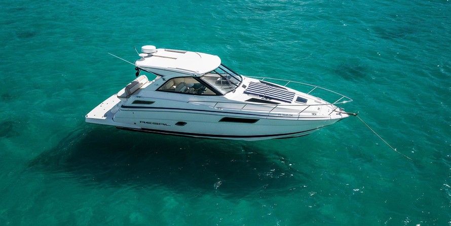 Regal 35 Sport Coupe