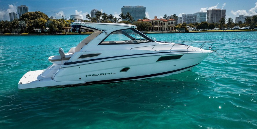 Regal 35 Sport Coupe