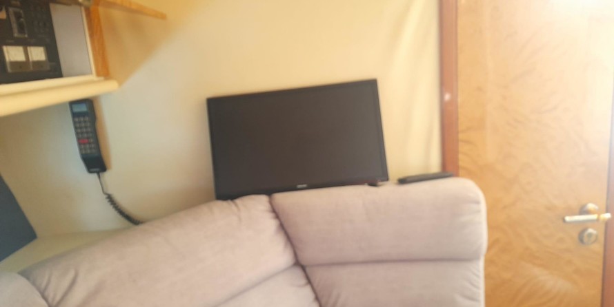 Sunseeker Mustique 42