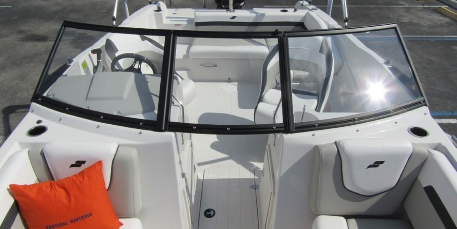 Starcraft Marine Crossover 210 OB SCX EXT