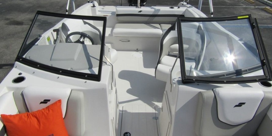 Starcraft Marine Crossover 210 OB SCX EXT