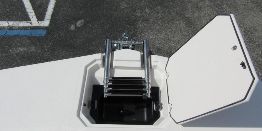 Starcraft Marine Crossover 210 OB SCX EXT