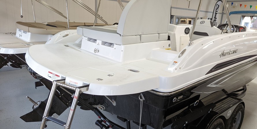 Hurricane 188 sport sundeck