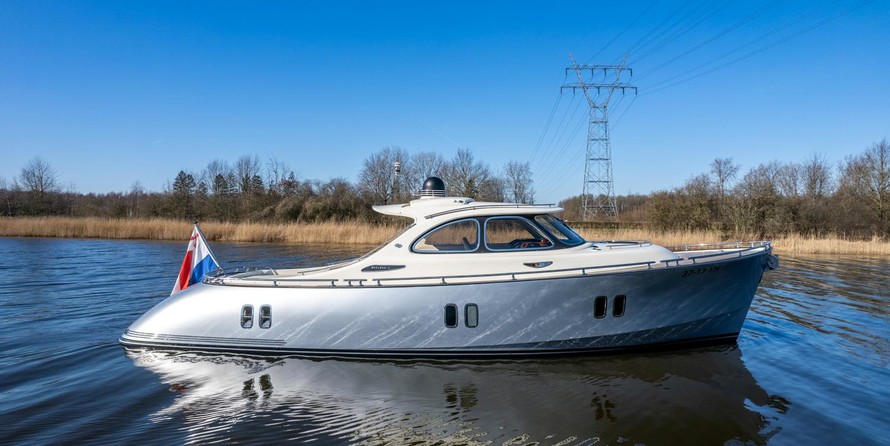 Zeelander Z44