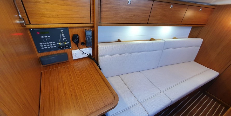 Bavaria CRUISER 34