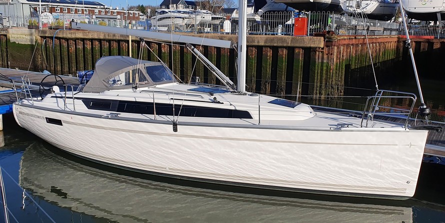 Bavaria CRUISER 34