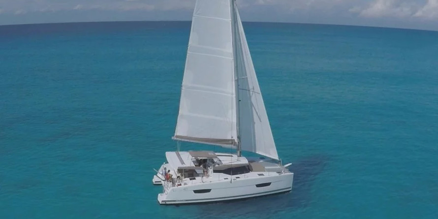 Fountaine Pajot Lucia 40