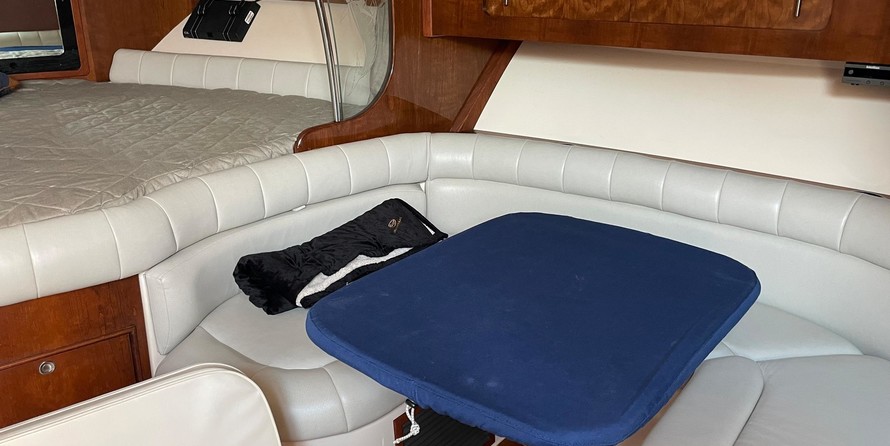 Grady-White Express 370