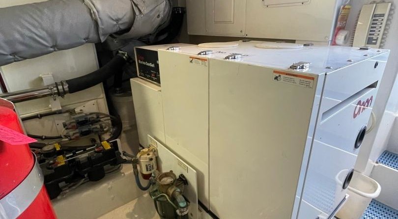 West Bay 58 Pilothouse