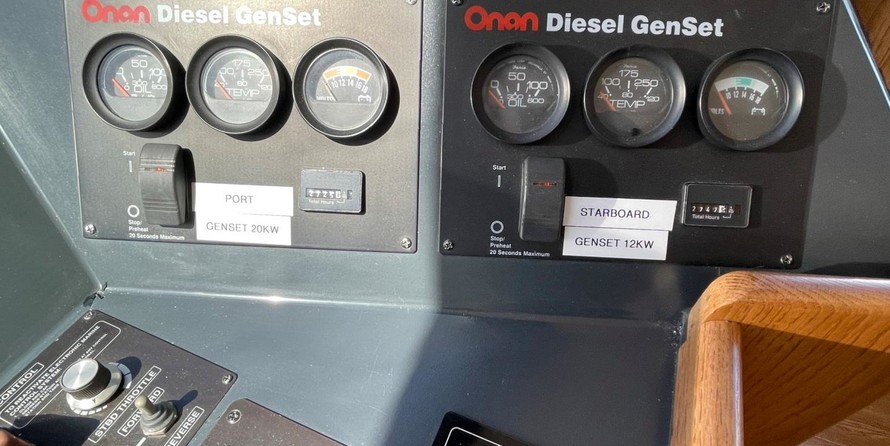 West Bay 58 Pilothouse