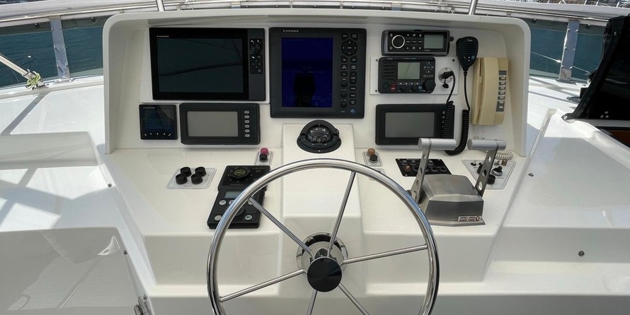 West Bay 58 Pilothouse