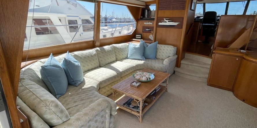West Bay 58 Pilothouse