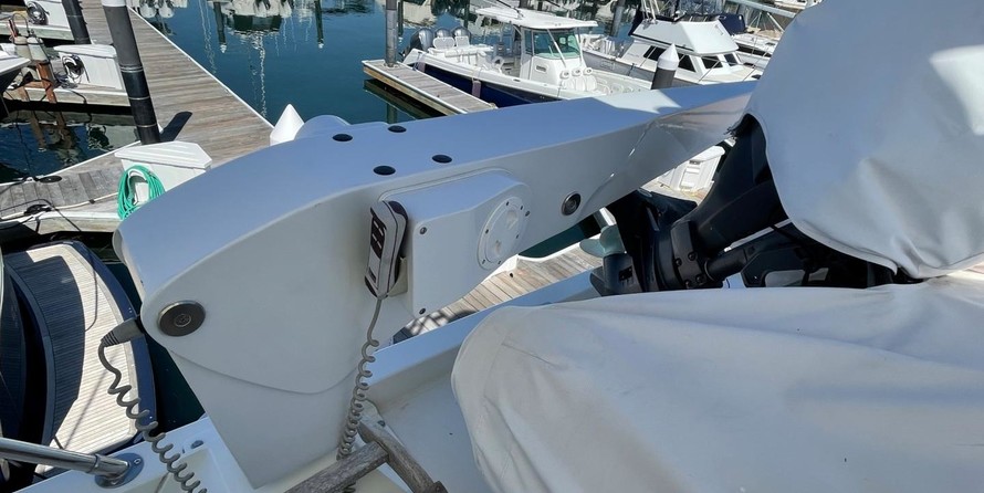 West Bay 58 Pilothouse