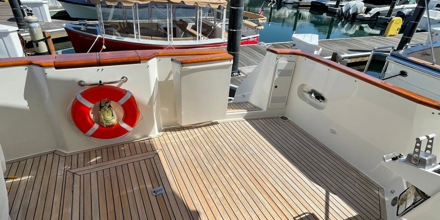 West Bay 58 Pilothouse