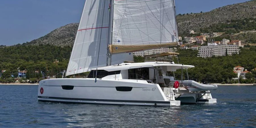 Fountaine Pajot Saona 47