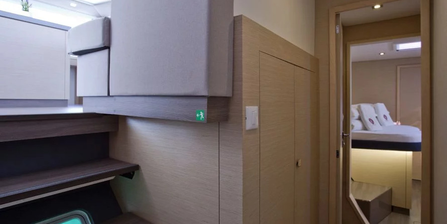 Fountaine Pajot Saona 47