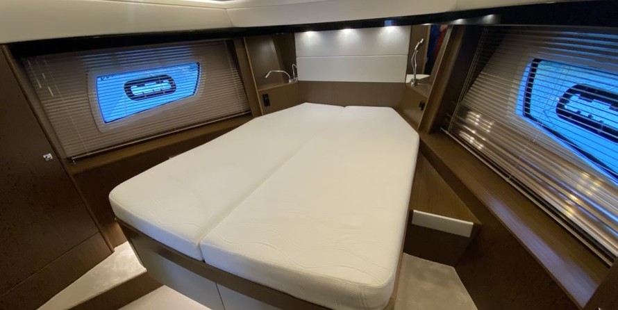 Bavaria Virtess 420 Fly