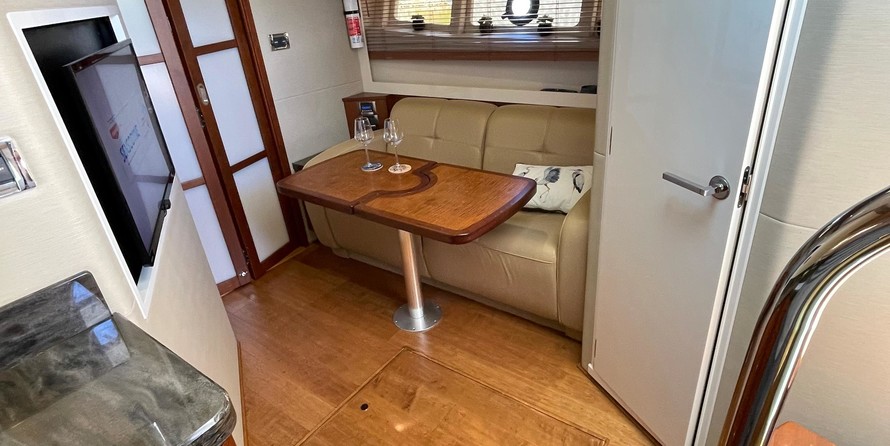 Sea Ray 410 Sundancer