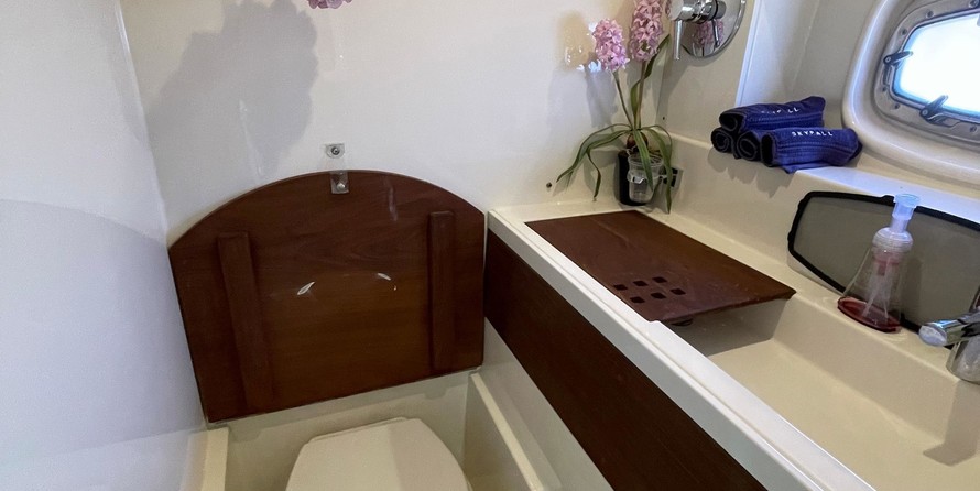 Sea Ray 410 Sundancer