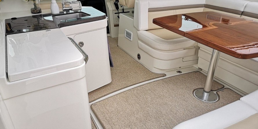 Sea Ray 410 Sundancer