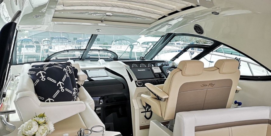 Sea Ray 410 Sundancer