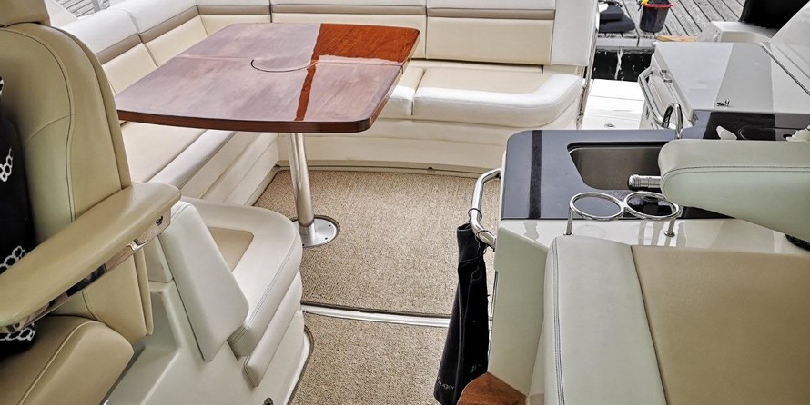 Sea Ray 410 Sundancer