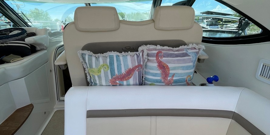 Sea Ray 410 Sundancer